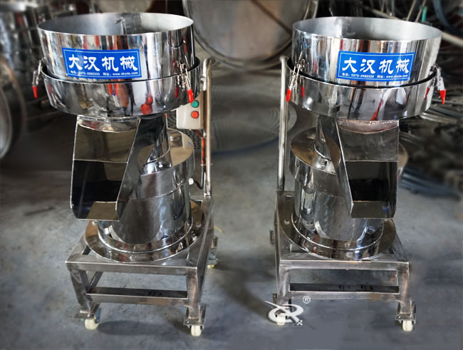 450型過濾篩機實拍：單層過濾篩過濾，多用于液體物料的使用。